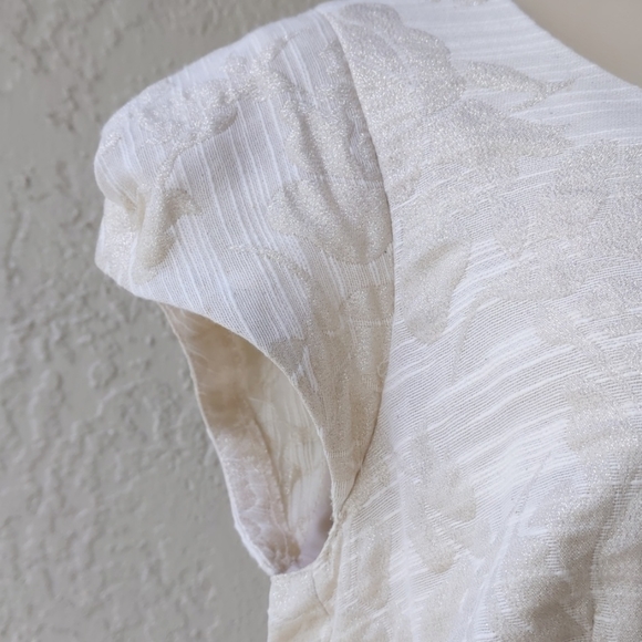 Elegant Cream & Gold Cocktail Dress - Picture 3 of 9